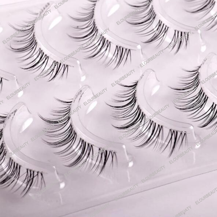 transparent-band-DIY-eyelashes.jpg