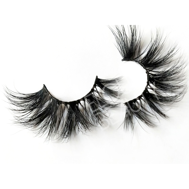 Eyelash vendors in Arizona