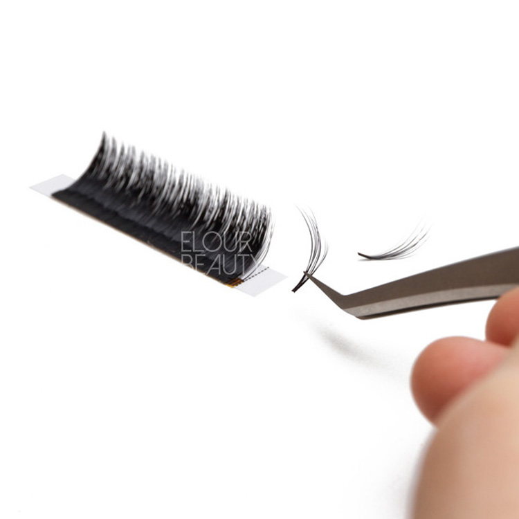 easy-fan-eyelash-extensions.jpg