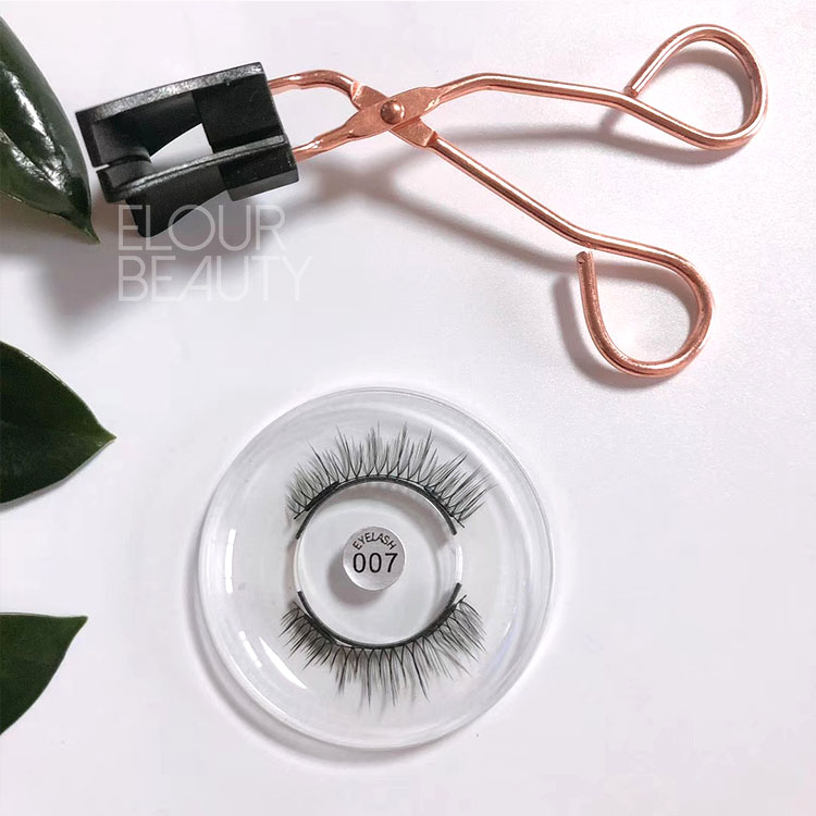 custom-quantum-soft-magnetic-strip-lashes-wholesale.jpg