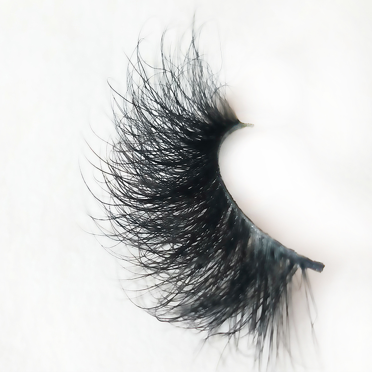 UK,USA newest popular hot selling 8D wispy fluffy mink eyelashes customized EY71